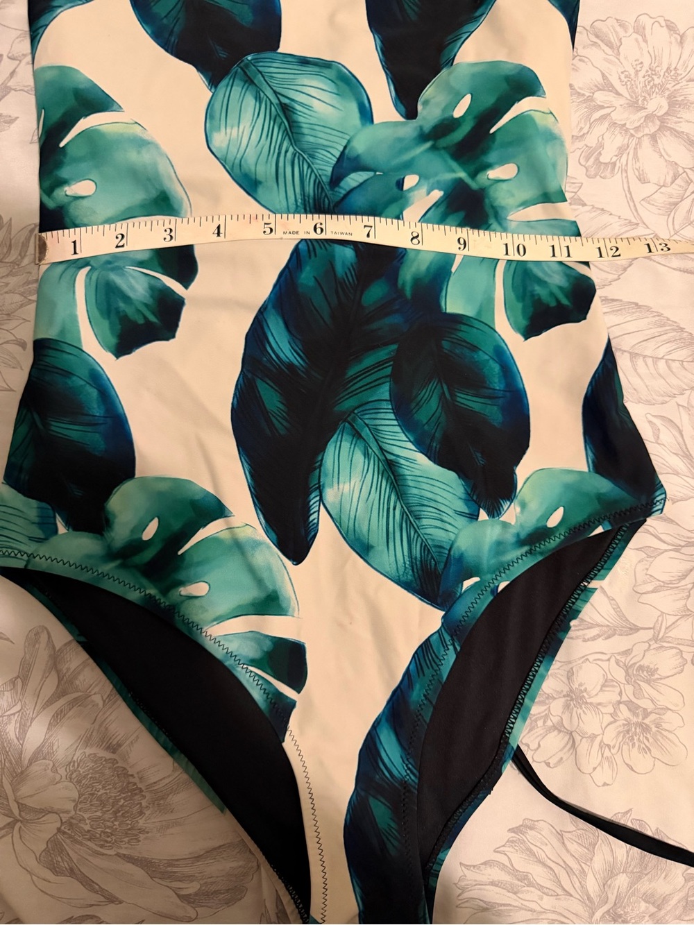 🌴 Teal & White Tropical Leaf One-Piece Swimsuit - Picture 6 of 7